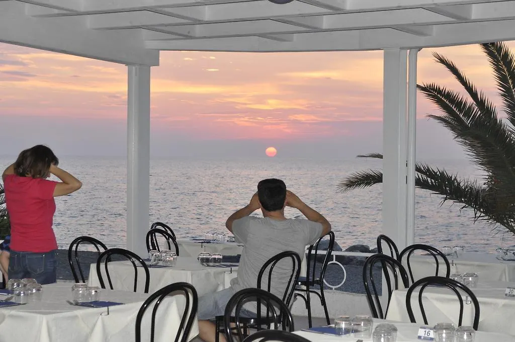 Hotel Ristorante La Scogliera Piraino 3*,  Italia