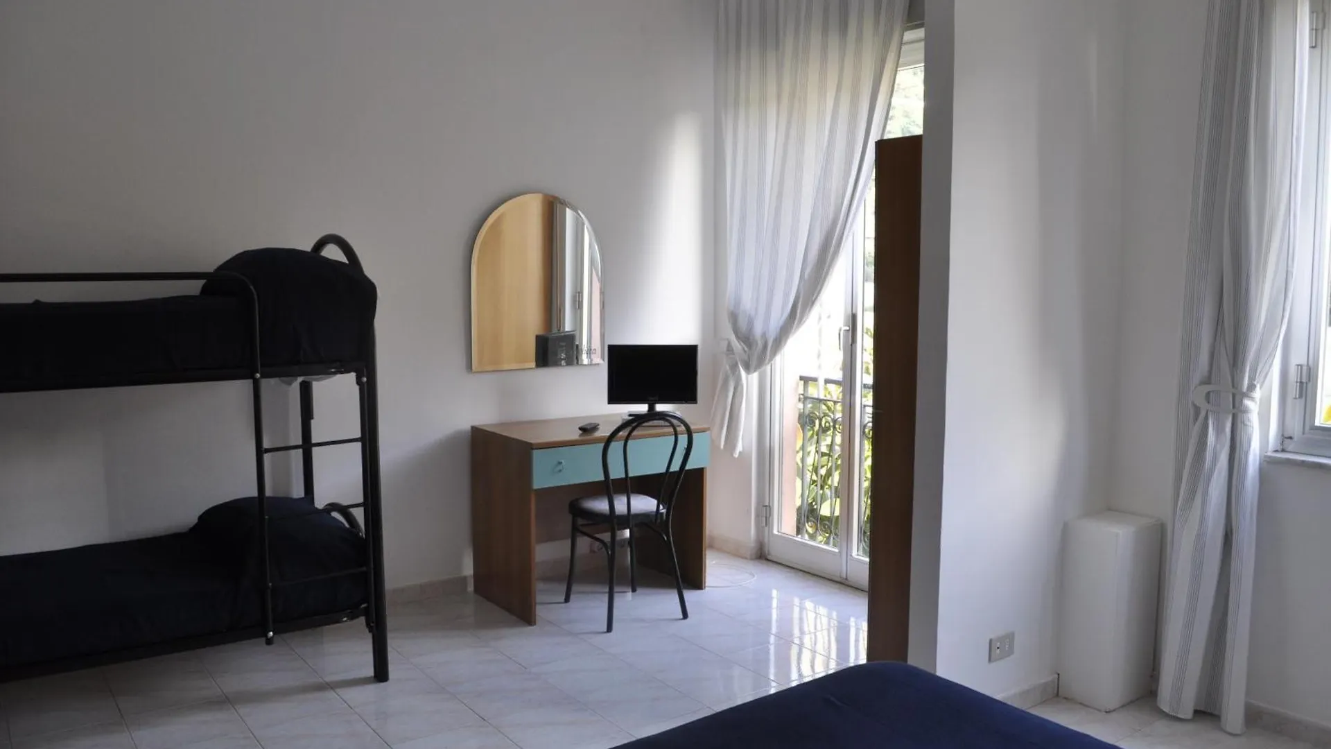 ***  Hotel Ristorante La Scogliera - Nuova Gestione Piraino Italia